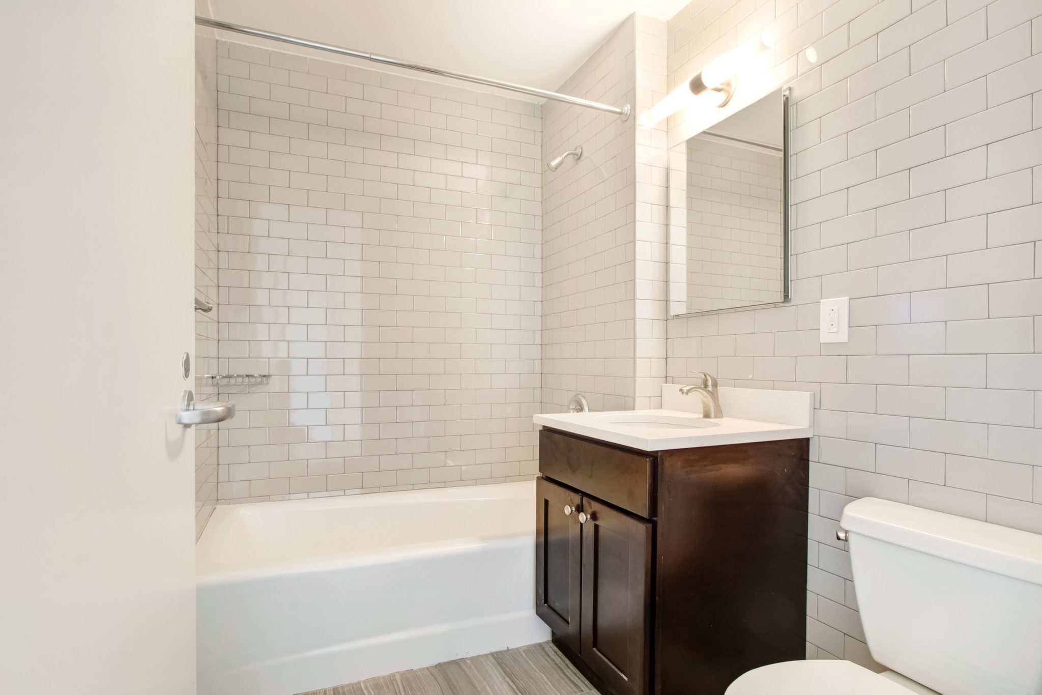 NoFee Apartments in the Upper East Side at The Pearl, located at 400